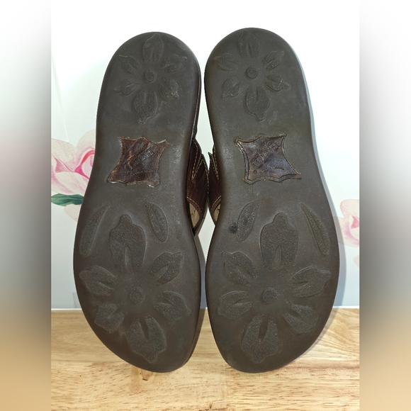Born Hand Crafted Leather Thong Sandals Size 9 - Picture 7 of 9